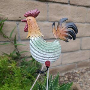 16" H, Farm Rooster Metal Pick, Garden Stake